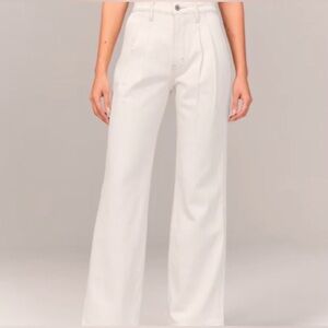 Abercrombie & Fitch Women's 90s Relaxed Jean High Rise in Off-White SZ 24 00